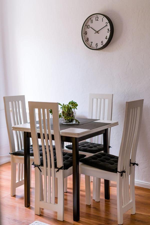Eunice Apartament Oradea Buitenkant foto